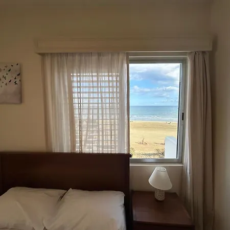 דירה Makenzy Sandy Beachfront Paradise