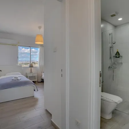 Makenzy Sandy Beachfront Paradise * Larnaca