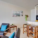 Makenzy Sandy Beachfront Paradise * Λάρνακα