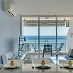 Apartment Makenzy Sandy Beachfront Paradise
