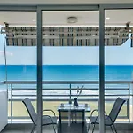 Apartment Makenzy Sandy Beachfront Paradise *