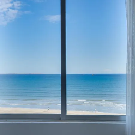 Makenzy Sandy Beachfront Paradise * לרנקה