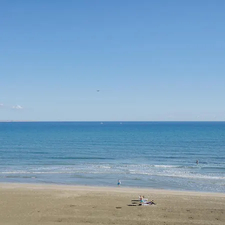 דירה Makenzy Sandy Beachfront Paradise