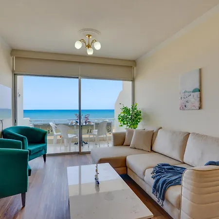 Makenzy Sandy Beachfront Paradise Larnaca