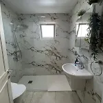 Makenzy Sandy Beachfront Paradise Apartman Lárnaka
