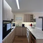 Makenzy Sandy Beachfront Paradise Apartman *