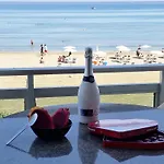 Apartman Makenzy Sandy Beachfront Paradise *